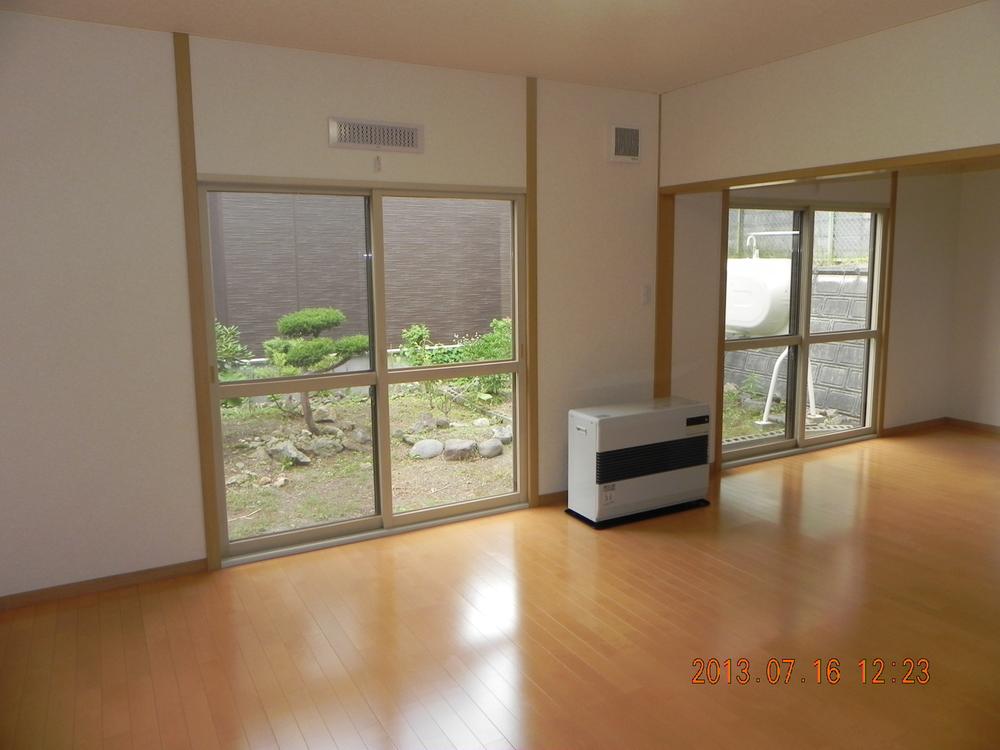 Living. Flooring Hagae