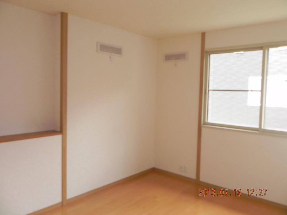 Non-living room. 2 Kaiyoshitsu