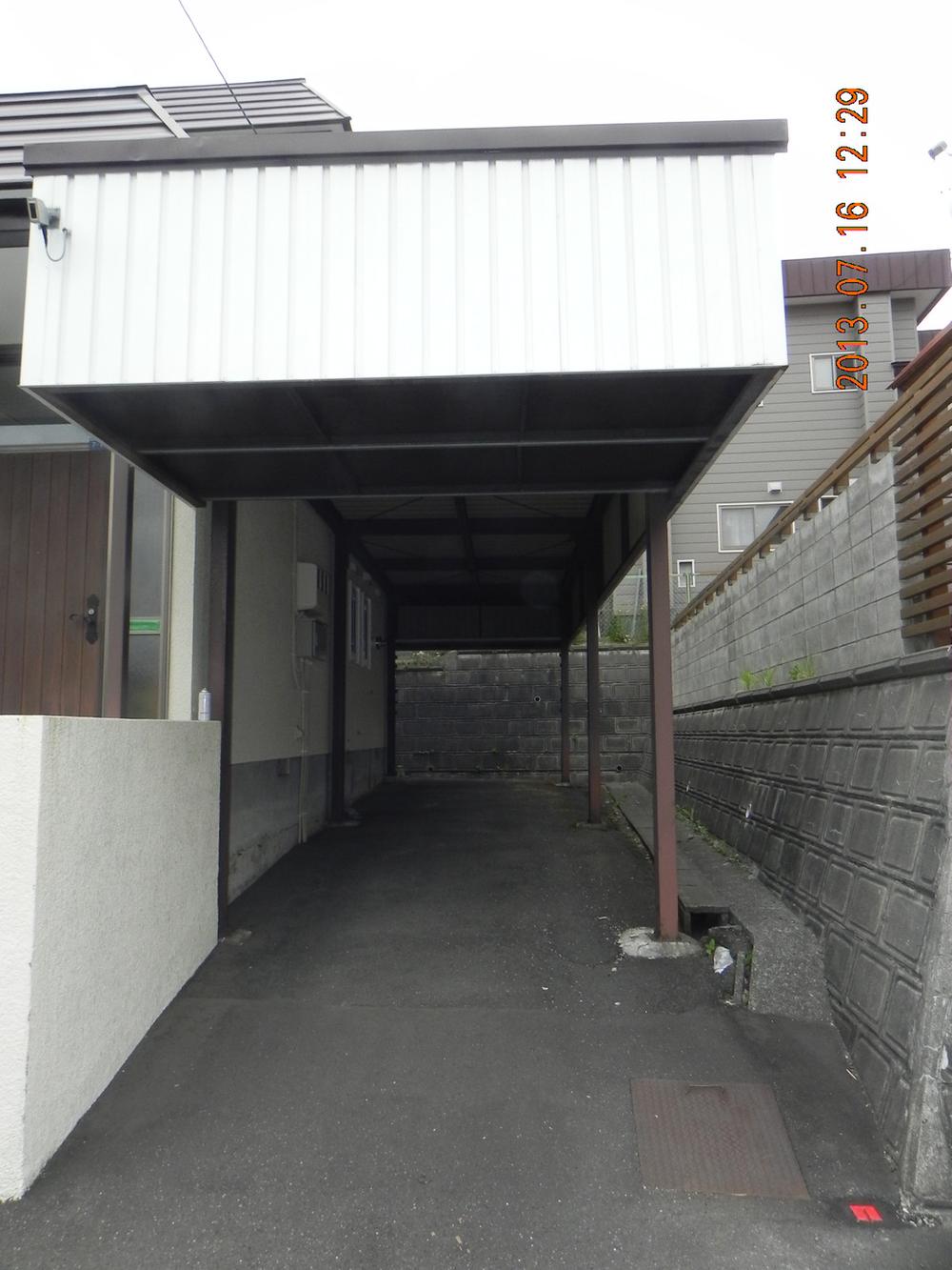 Parking lot. Carport 2 cars