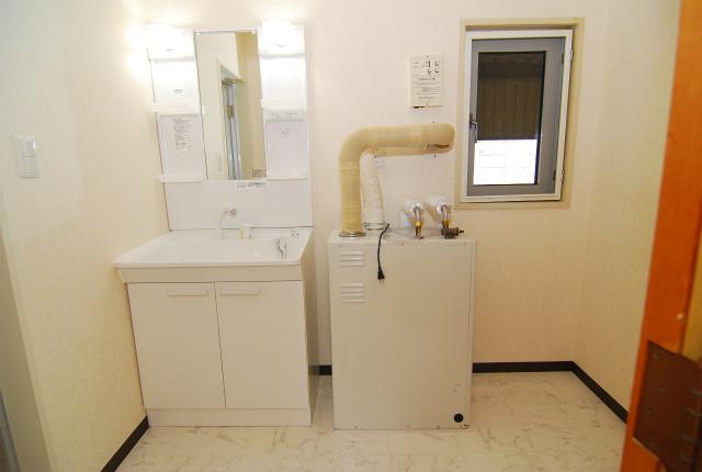 Wash basin, toilet. Washbasin new goods exchange