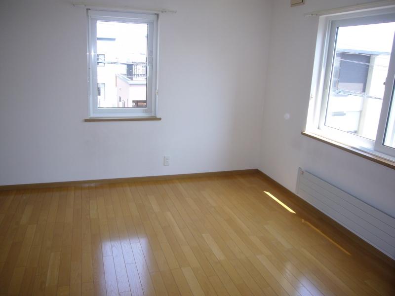 Non-living room. 2 Kaiyoshitsu 3