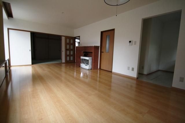 Living. Indoor (10 May 2013) Shooting