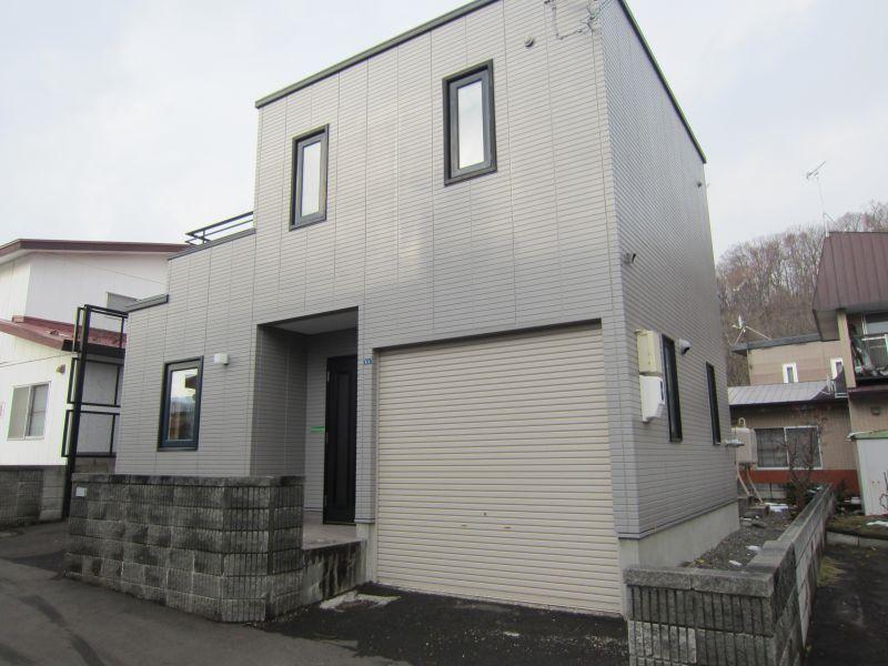 Local appearance photo. Local (12 May 2013) Shooting