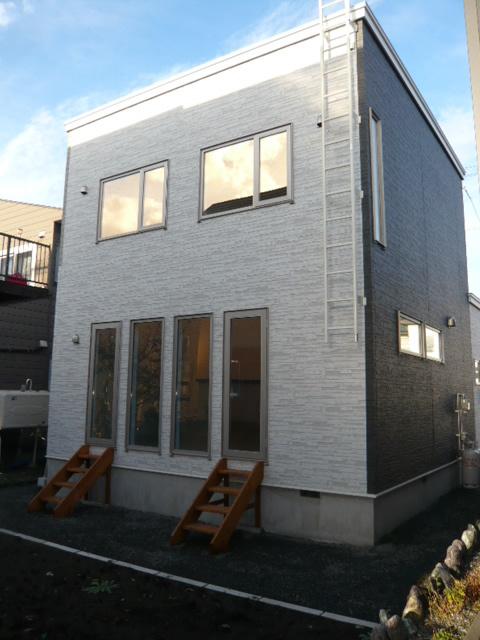 Local appearance photo. Appearance (back)