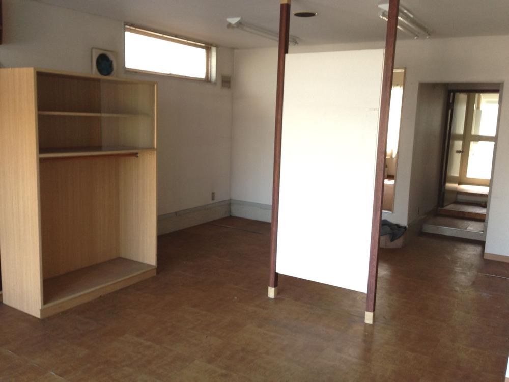 Other introspection. Building B: first floor ・ Store portion 22.5 quires +6 quire Western-style