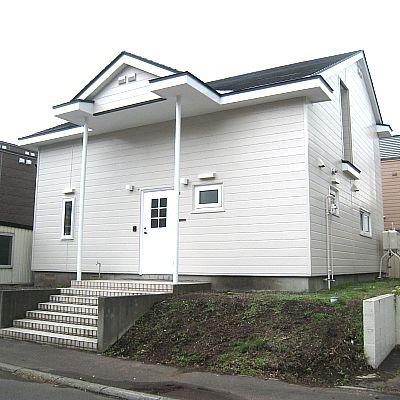 Local appearance photo. Local (10 May 2013) Shooting