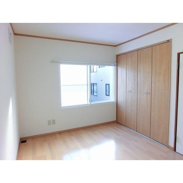 Non-living room. Second floor Western style room