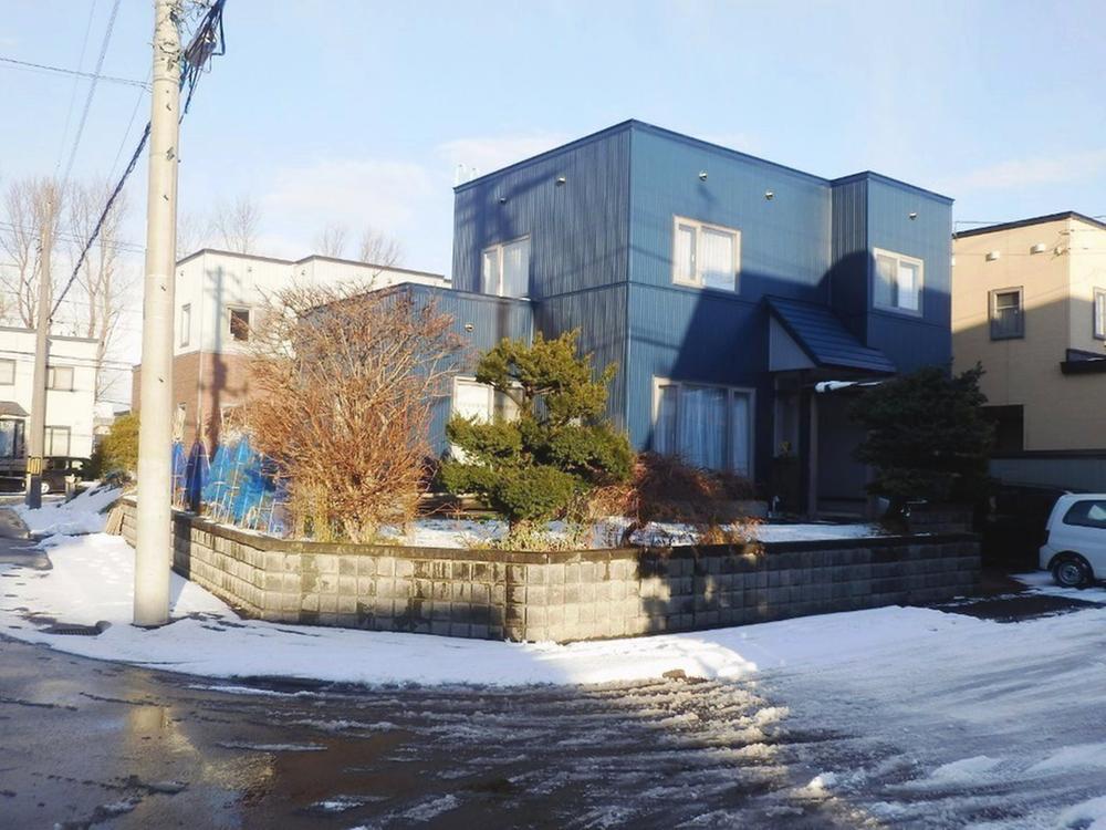 Local appearance photo. Southwest corner lot