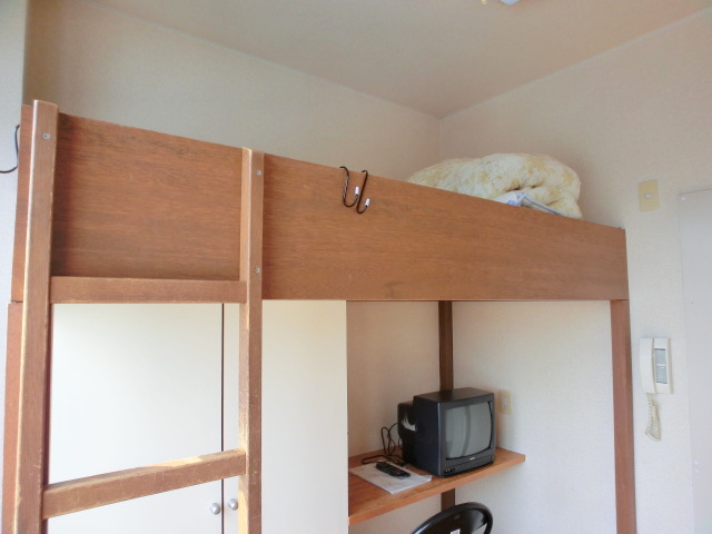 Other room space. It is also likely to focus on schoolwork! !