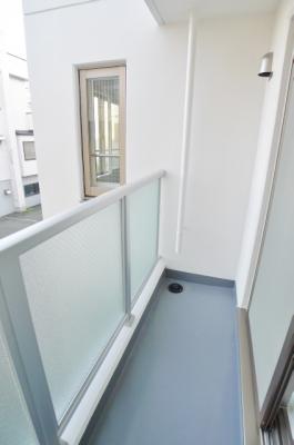 Other room space. Balconies that Hoseru also laundry outside in a sunny day ☆