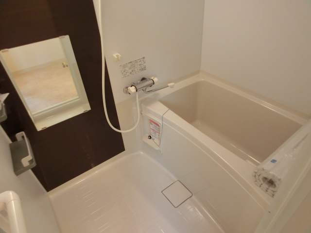 Bath.  ※ The photograph is an image. 