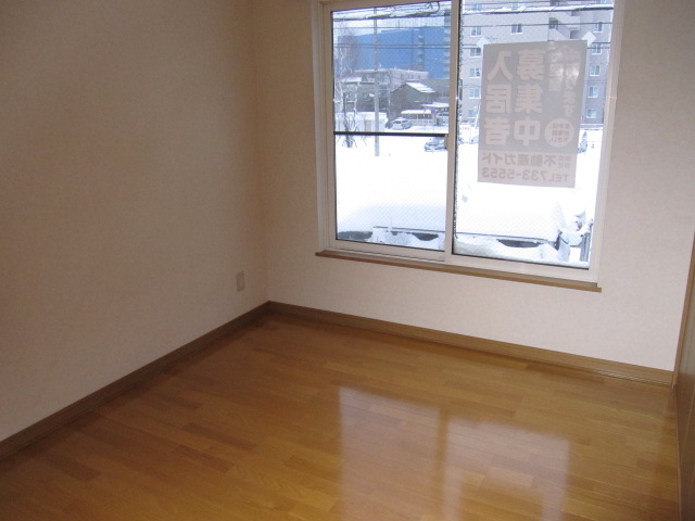 Other room space. Large windows lighting of sufficient