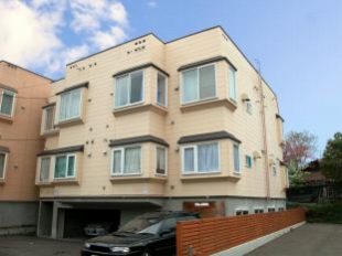 Building appearance. Pet-friendly properties popularity of loft properties ☆