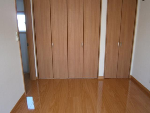 Non-living room. Indoor (March 2013) Shooting