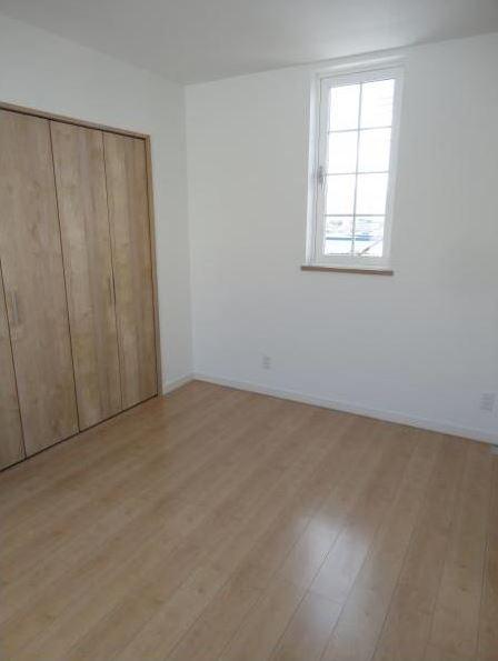 Non-living room. Indoor (11 May 2013) Shooting