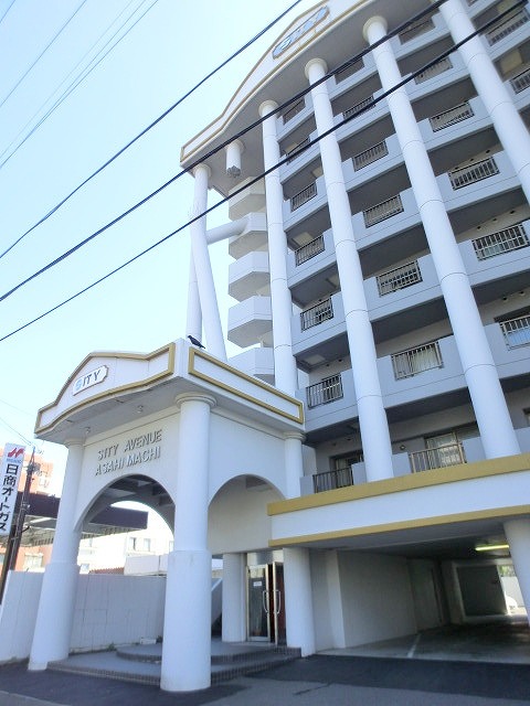 Building appearance. It is ・ ・ ・ One broken and the roux pillars ~ !! It is a great design !!