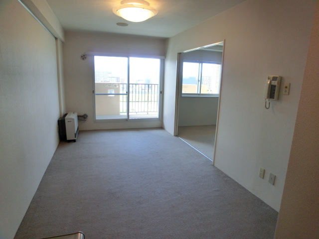 Other room space. Easy-to-use 1LDK type