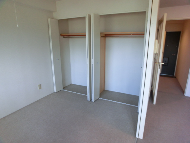 Receipt. The entire storage