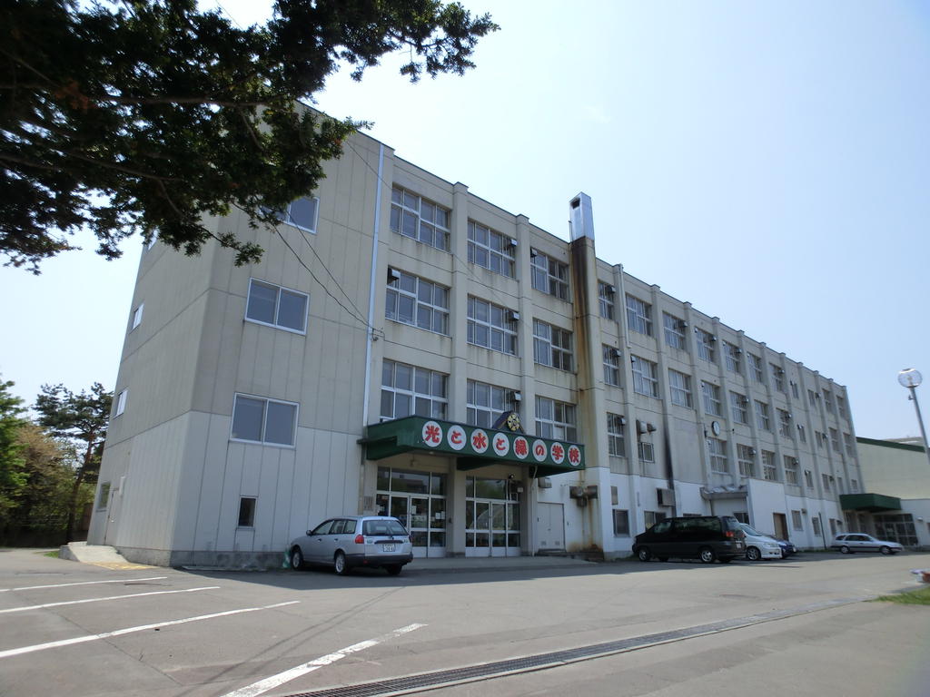 Primary school. Asahi 300m up to elementary school (elementary school)