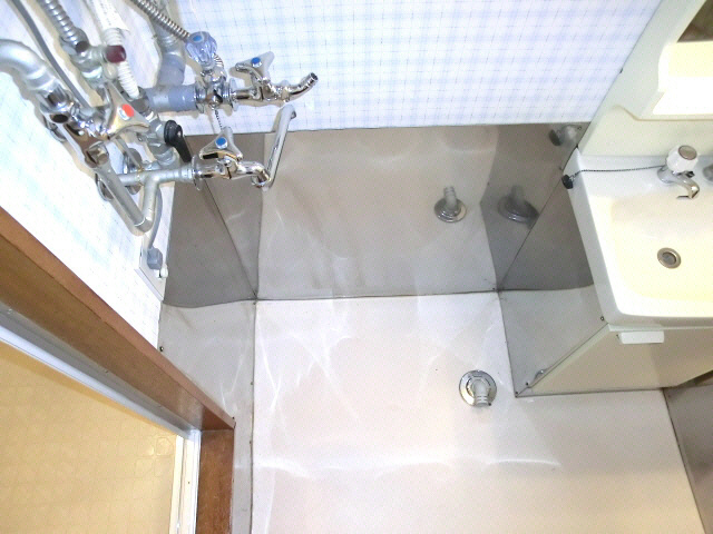 Other room space. Laundry Area