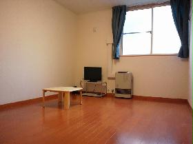 Living and room. 2F will be carpet.