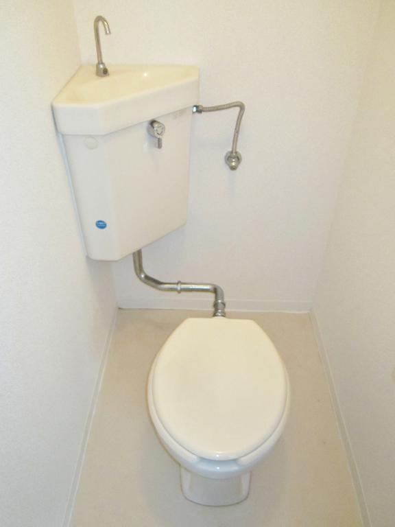 Toilet. ※ Another Room No. reference photograph