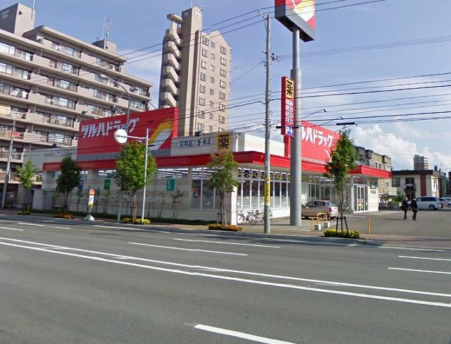 Dorakkusutoa. Tsuruha drag Hiragishi Article 3 shop 562m until (drugstore)