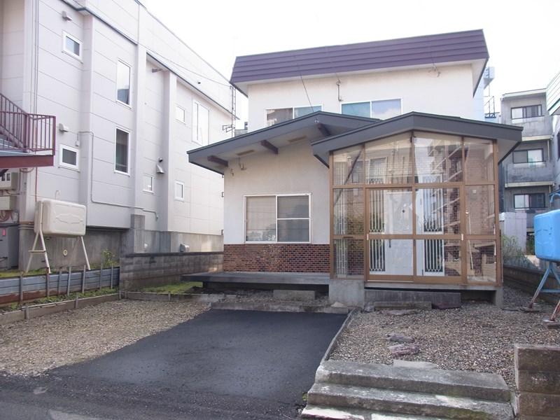 Local photos, including front road. Fukuzumi station walk 6 minutes of good location! 