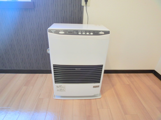 Other Equipment. Kerosene stove