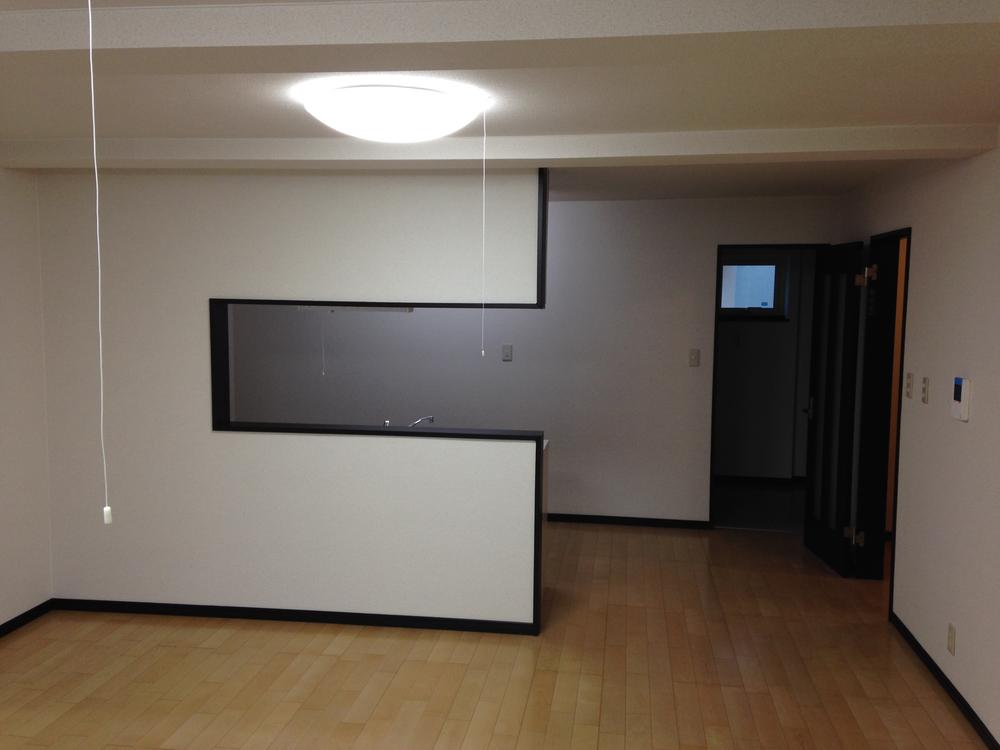 Same specifications photos (living)