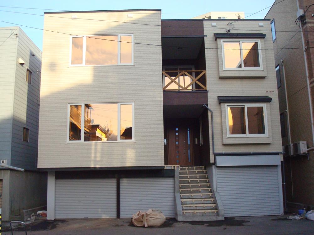 Local appearance photo