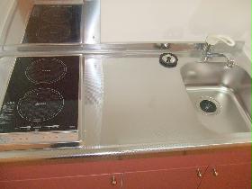 Kitchen. Electric stove