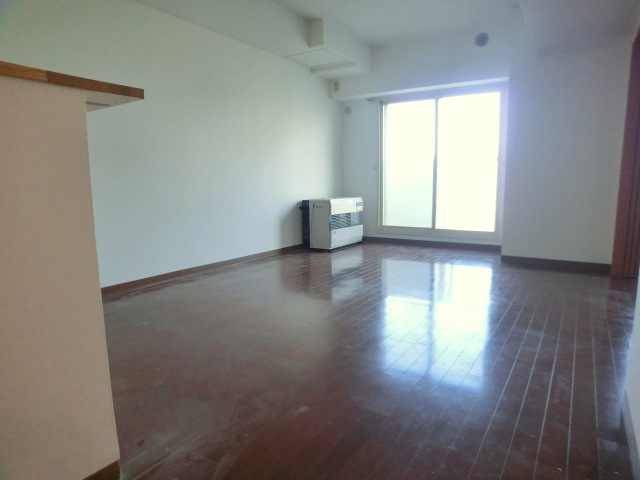 Living and room. Day is not to say!