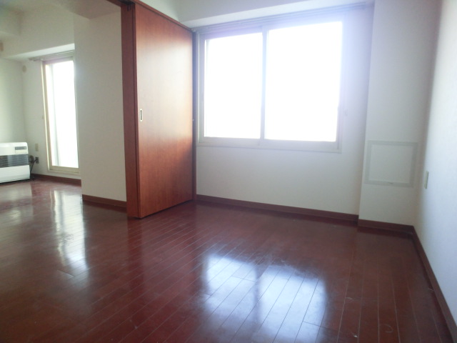 Other room space. It is a backlight is bright.