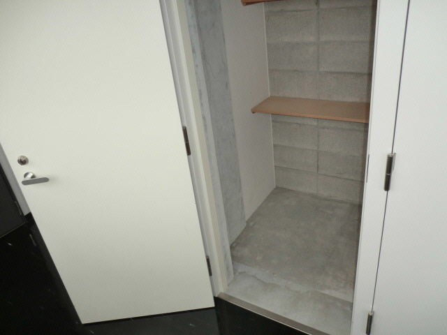 Other common areas. Tire storage