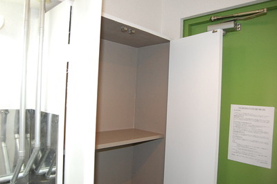 Entrance. Shoe box is also available ☆