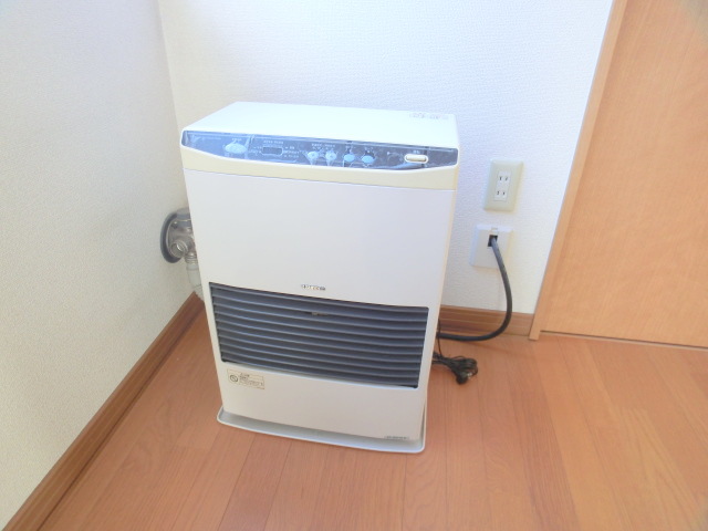 Other Equipment. Kerosene stove