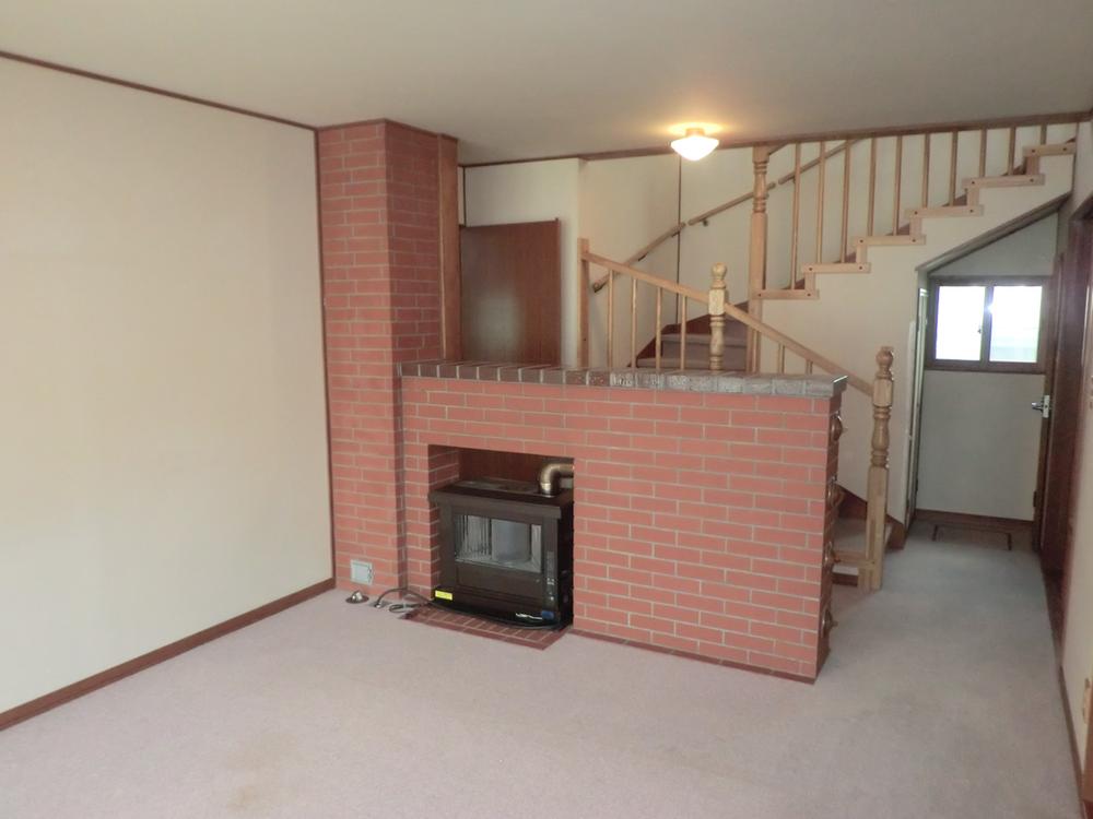 Living. Adopt a Fireplace in the living room Indoor (10 May 2013) Shooting