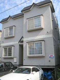 Building appearance. Bus rent 18,000 yen ・ Restroom, It is with loft!