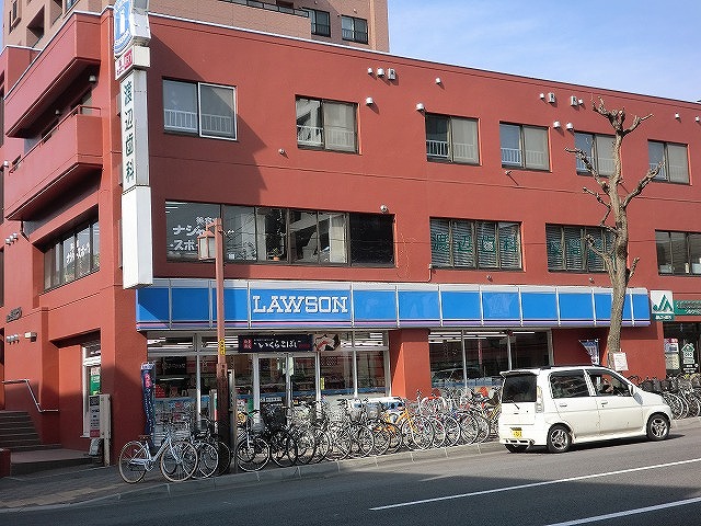 Convenience store. Lawson South Hiragishi Station store up to (convenience store) 131m