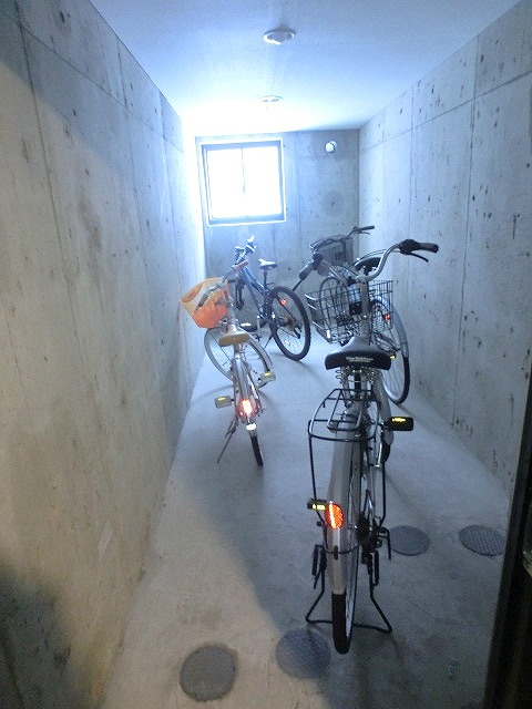 Other common areas. Photos are separate in Room. 