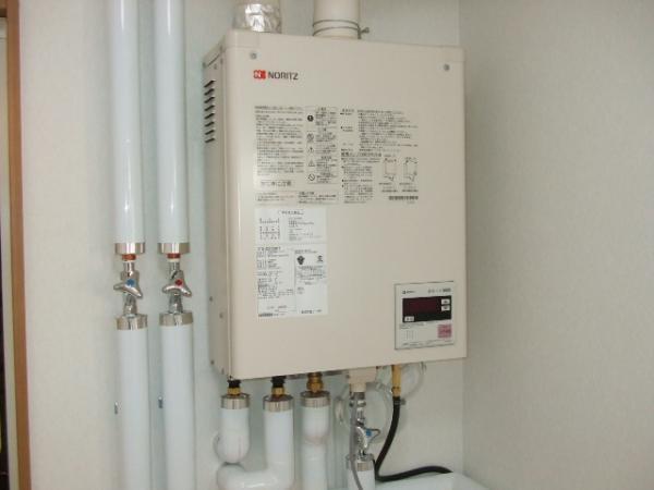 Other Equipment. It is a new article of the wall-mounted type this region is the city gas is there in the kerosene correspondence of hot water boiler does not contain.