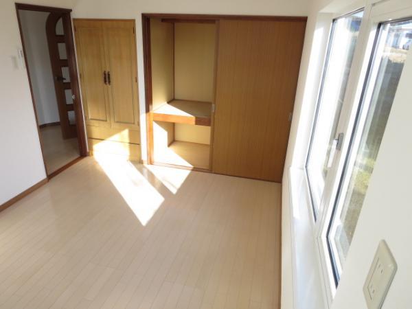 Receipt. Floor has floor overlay