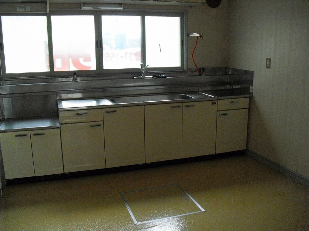 Kitchen. Indoor (September 2013) Shooting