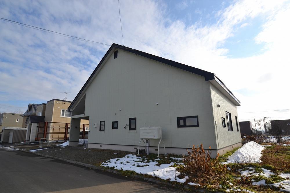 Local appearance photo