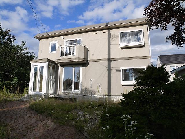 Local appearance photo. Local (10 May 2013) Shooting