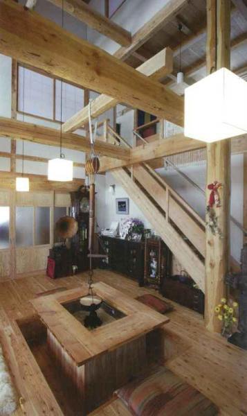 Living. Presence of mind in the mainstay of the beam and the thickness of about 30cm, Living room with a focus on hearth