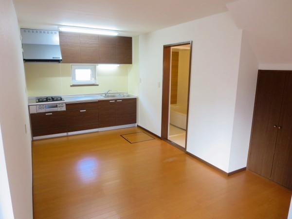 Kitchen. There are about 8 pledge in the dining kitchen