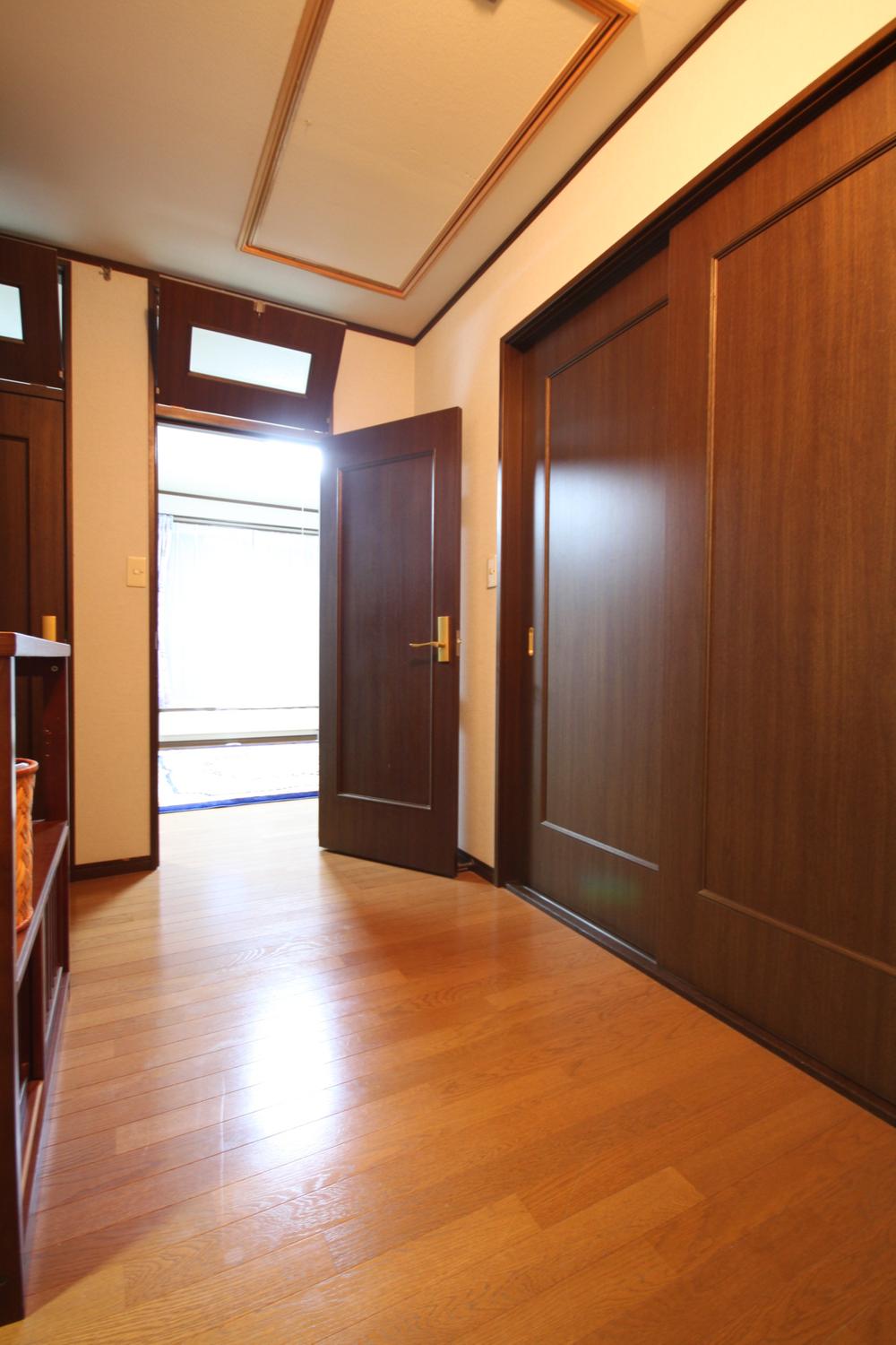 Other introspection.  ☆ 2nd floor hall ☆ Closet or attic is also on the second floor, Toilet ☆ 