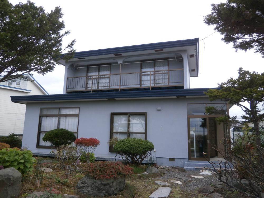 Local appearance photo